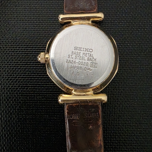 VTG Rare Octagon Seiko Moon Phase Roman Dial Quartz Watch 25mm Japan Works main image 12